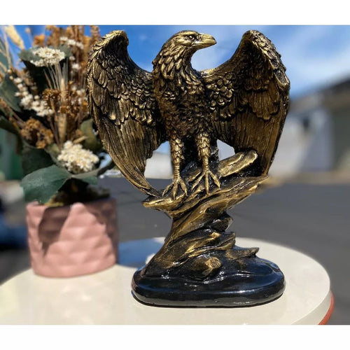 Águia Escultural para Decoração